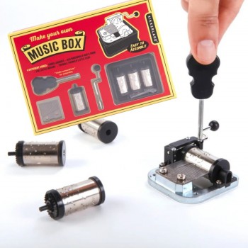 Set Costruisci il tuo carillon con 4 melodie