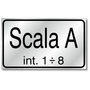 Contrassegno scala con interni 20x12, in alluminio composito, sp. 2 mm., fondo rifrangente classe 1 completo di numerazione pers